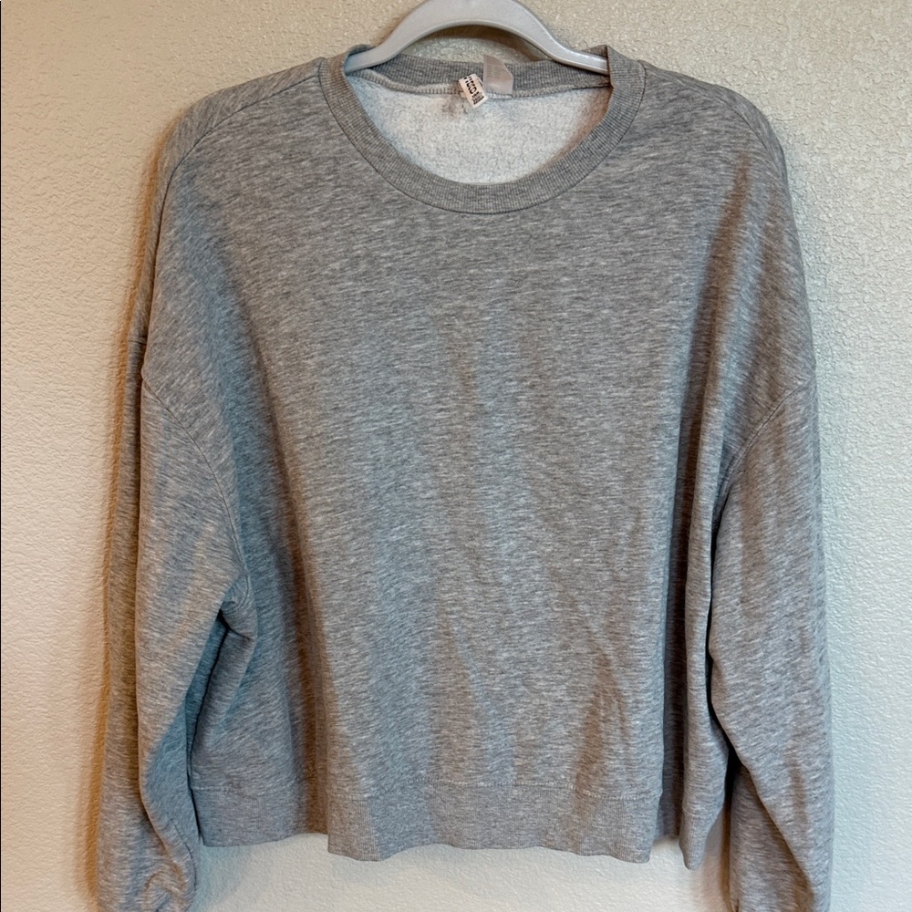 H&M Light Gray Women's Crew Neck Sweater